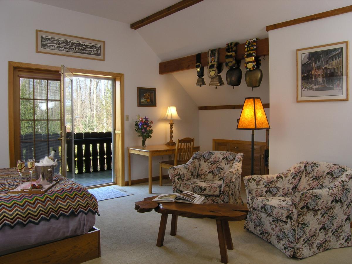 Swiss Woods Bed And Breakfast Lititz Esterno foto