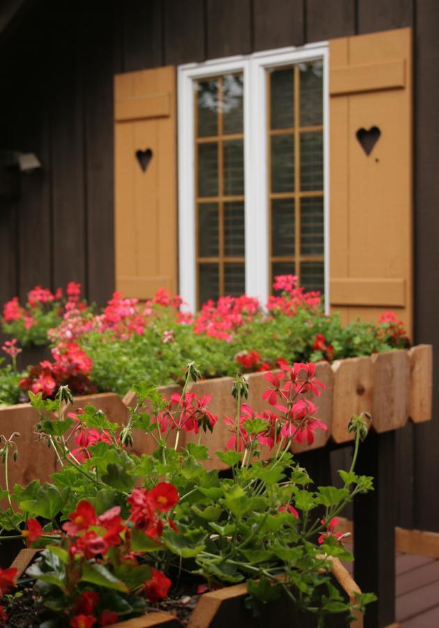 Swiss Woods Bed And Breakfast Lititz Esterno foto