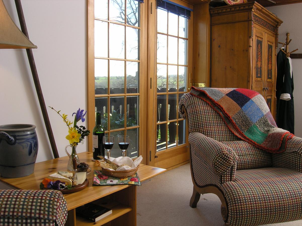 Swiss Woods Bed And Breakfast Lititz Esterno foto